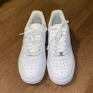 Like New White Nike Airforce Sneaker Shoes Size 7